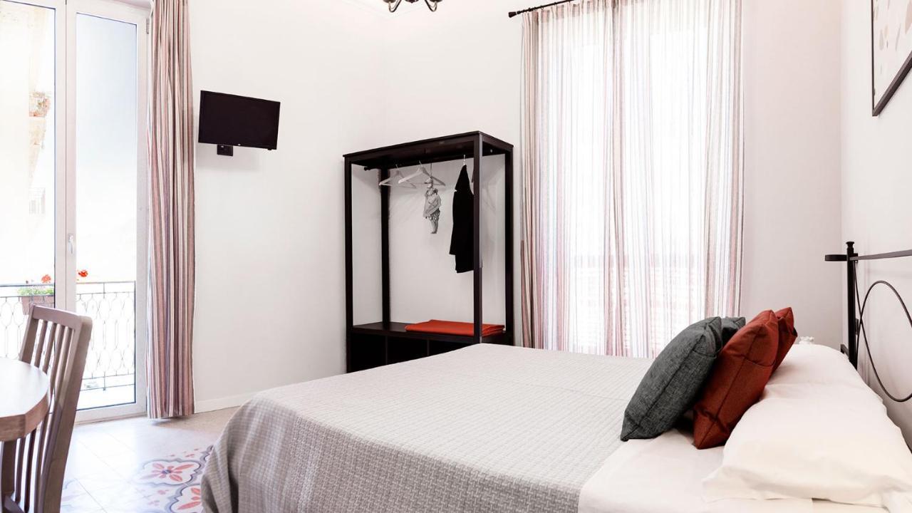 Antista Rooms Palermo Bagian luar foto
