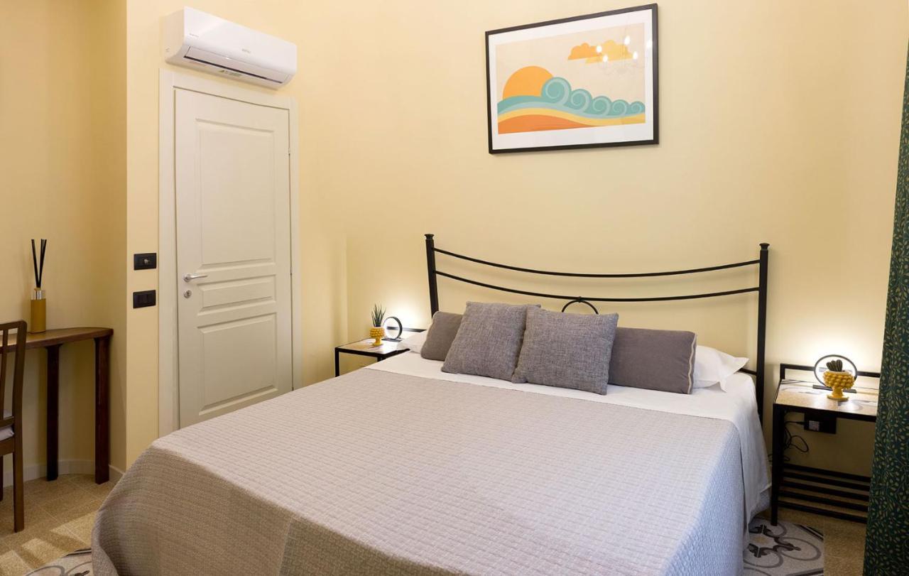 Antista Rooms Palermo Bagian luar foto